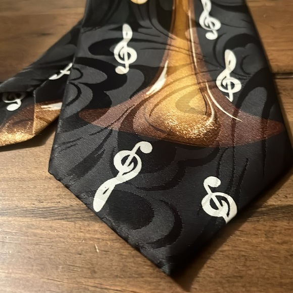 PHINEAS CREED Men’s Basketball Tie - Picture 2 of 4